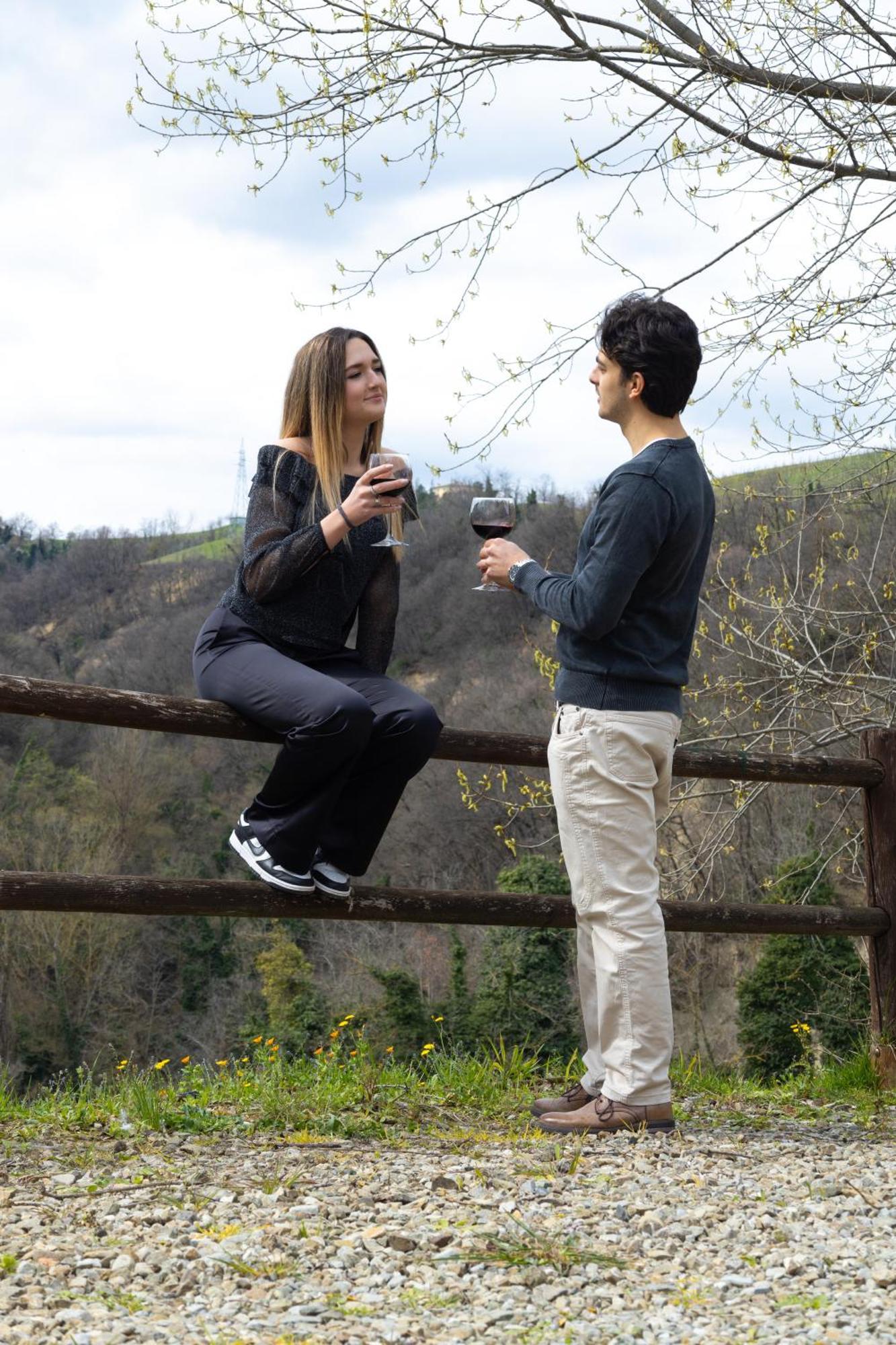 Podere Riosto Cantina&Agriturismo ピアノーロ エクステリア 写真