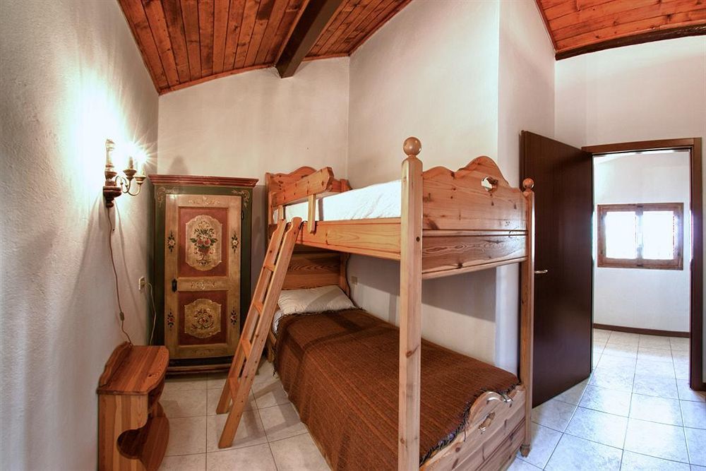 Podere Riosto Cantina&Agriturismo ピアノーロ エクステリア 写真